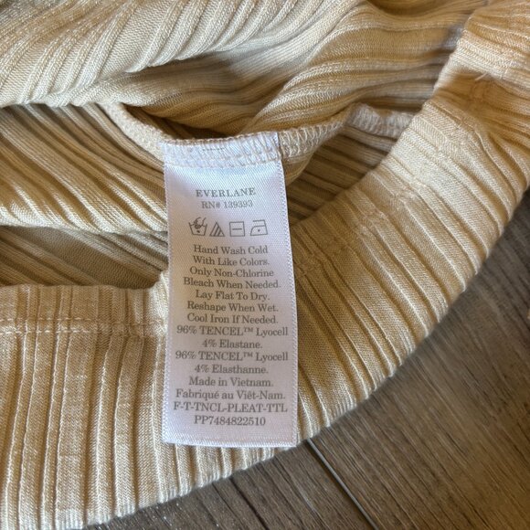 Everlane The Pleated Turtleneck Long Sleeve Ribbed Shirt in Parchment Small - Picture 10 of 10
